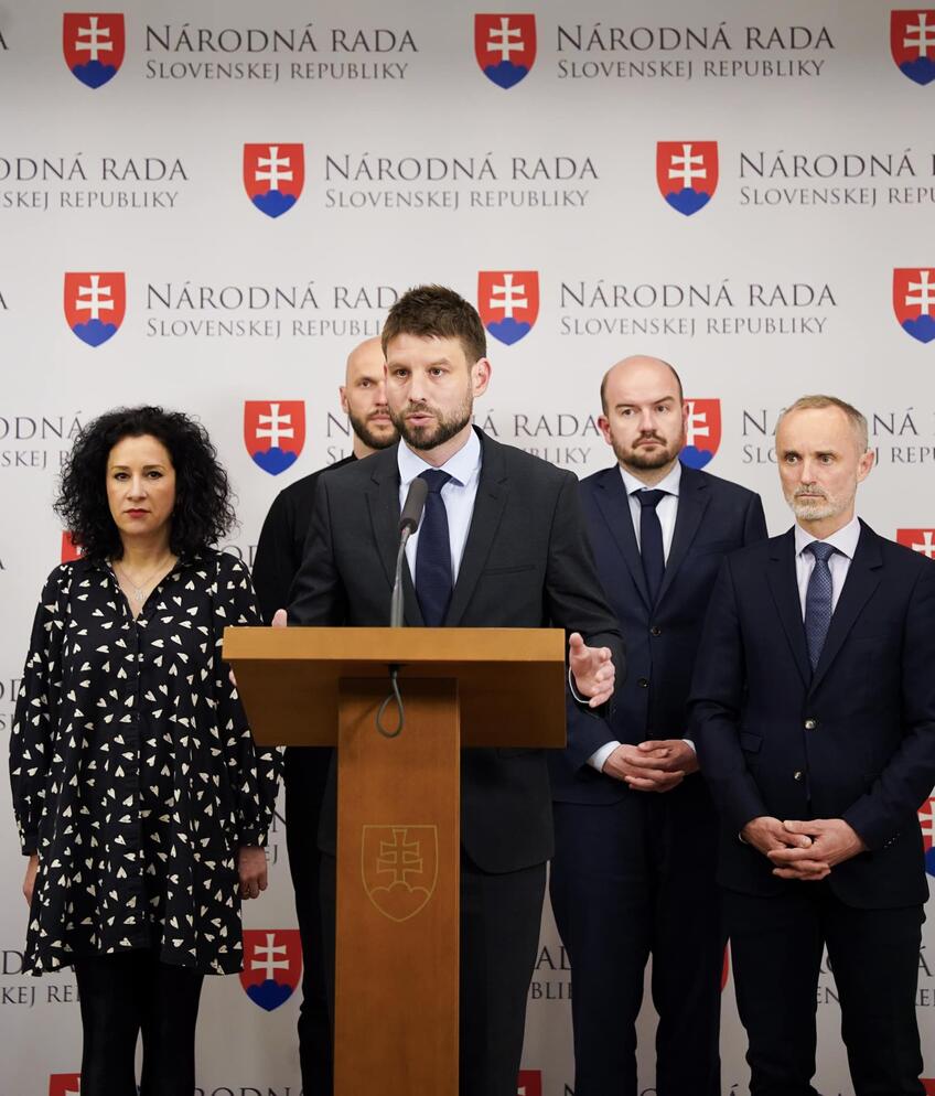 Progresívne Slovensko navrhuje sto dní pokoja