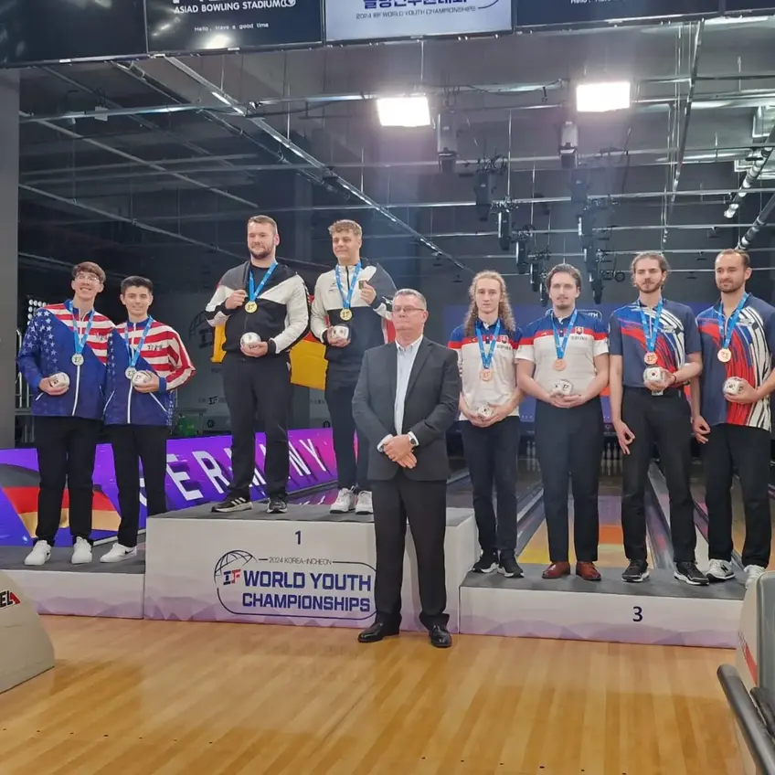 Juniorskí reprezentanti v bowlingu Šimon a Martin sa postarali o historický triumf Slovenska: Z MS sa vrátili s medailami! 