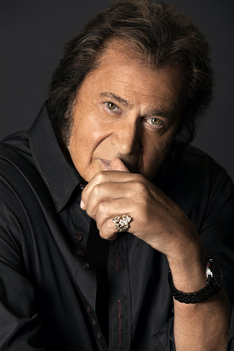 Engelbert Humperdinck mieri do Česka: Kráľ milostných balád vystúpi v pražskej Lucerne