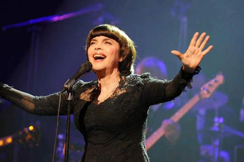 Mireille Mathieu navštívi Bratislavu: Teší sa na našu vianočnú atmosféru!